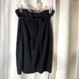 Max Edition SZ XL Black and white polka dot skirt with tie waist.
